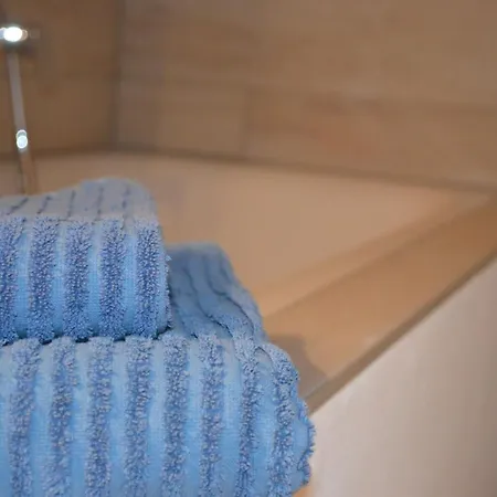 Lykkegard - Glueck Im Ehemaligen Weinkeller Apartment Toenning